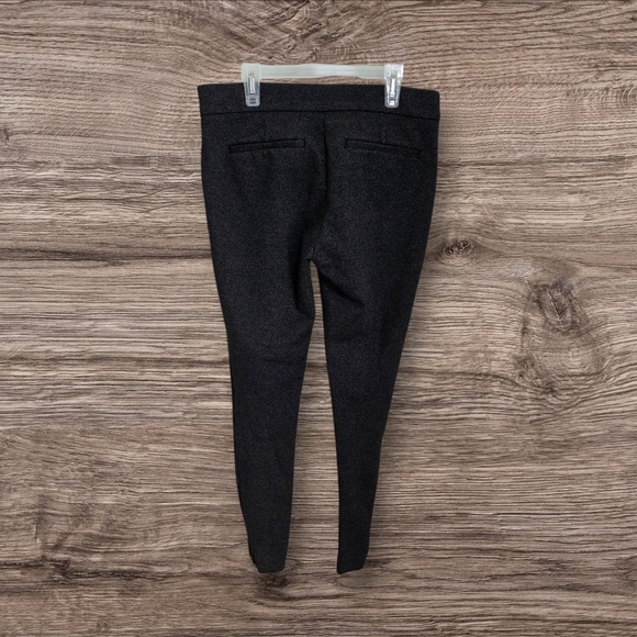 ⭐️LOFT Gray Leggings Comfortable and Versatile Size 6 - Picture 2 of 5